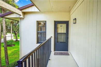 This stunningly remodeled Vista Plantation condo is truly a gem on Vista Plantation Golf Club in Florida - for sale on GolfHomes.com, golf home, golf lot