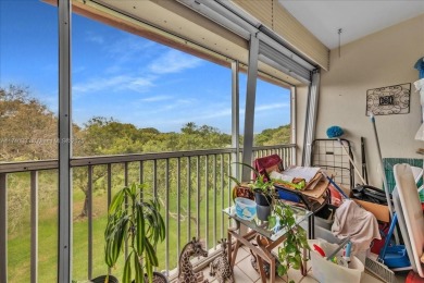 This beautiful 2-bedroom, 2-bathroom condo offers stunning pool on Flamingo Lakes Country Club in Florida - for sale on GolfHomes.com, golf home, golf lot