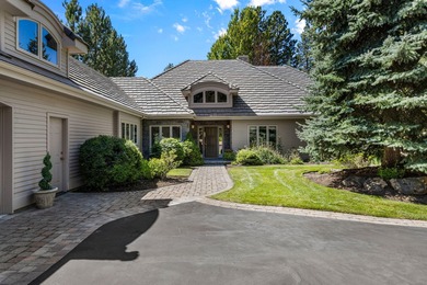 Picturesque lake and 17th-fairway views from this beautifully on  in Oregon - for sale on GolfHomes.com, golf home, golf lot