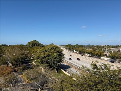 Beautiful 2 Bedroom 2 bath Top Floor End Unit Condo in the on The Landings Yacht, Golf and Tennis Club in Florida - for sale on GolfHomes.com, golf home, golf lot