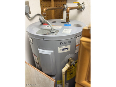 Beautiful 2 Bedroom 2 bath Top Floor End Unit Condo in the on The Landings Yacht, Golf and Tennis Club in Florida - for sale on GolfHomes.com, golf home, golf lot