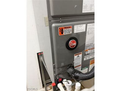 Beautiful 2 Bedroom 2 bath Top Floor End Unit Condo in the on The Landings Yacht, Golf and Tennis Club in Florida - for sale on GolfHomes.com, golf home, golf lot