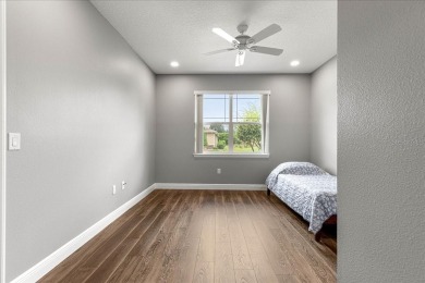 SELLER IS OFFERING $10,000 TOWARDS BUYER'S CLOSING COSTS OR A on On Top of the World Golf Course in Florida - for sale on GolfHomes.com, golf home, golf lot