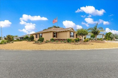 SELLER IS OFFERING $10,000 TOWARDS BUYER'S CLOSING COSTS OR A on On Top of the World Golf Course in Florida - for sale on GolfHomes.com, golf home, golf lot