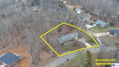 Welcome to this spacious custom built ranch home in the private on Doe Valley Country Club in Kentucky - for sale on GolfHomes.com, golf home, golf lot