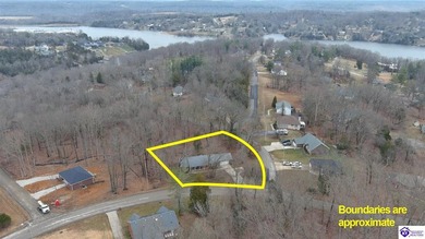 Welcome to this spacious custom built ranch home in the private on Doe Valley Country Club in Kentucky - for sale on GolfHomes.com, golf home, golf lot