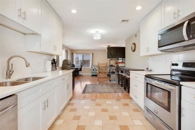 Welcome to your lakeside retreat in the heart of Plantation! on Jacaranda Golf Club in Florida - for sale on GolfHomes.com, golf home, golf lot
