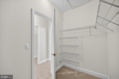 New Carpet and Paint! Newer Roof and hot water heater! Step into on Heritage Hunt Golf and Country Club in Virginia - for sale on GolfHomes.com, golf home, golf lot