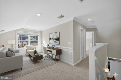 New Carpet and Paint! Newer Roof and hot water heater! Step into on Heritage Hunt Golf and Country Club in Virginia - for sale on GolfHomes.com, golf home, golf lot