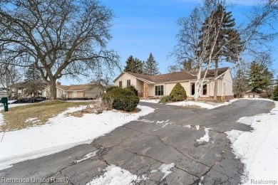 Beautiful family home with big bedrooms and Bloomfield Hills on Wabeek Country Club in Michigan - for sale on GolfHomes.com, golf home, golf lot