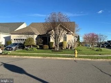 New Carpet and Paint! Newer Roof and hot water heater! Step into on Heritage Hunt Golf and Country Club in Virginia - for sale on GolfHomes.com, golf home, golf lot