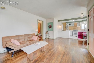 YOU WILL LOVE THIS BEAUTIFUL HOME WHICH HAS SO MUCH TO OFFER on Patty Jewett Golf Course in Colorado - for sale on GolfHomes.com, golf home, golf lot