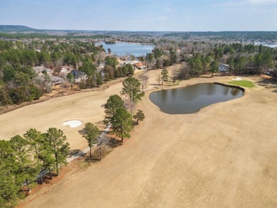 Enjoy golf-course living in this well-appointed 3-bedroom on Isabella Golf Course  in Arkansas - for sale on GolfHomes.com, golf home, golf lot
