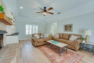 MOTIVATED SELLER!!! 3 BEDROOM, 2 BATH WITH A BEAUTIFUL POOL - on Hillsboro Country Club in Texas - for sale on GolfHomes.com, golf home, golf lot