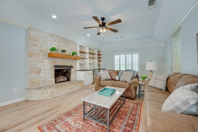 MOTIVATED SELLER!!! 3 BEDROOM, 2 BATH WITH A BEAUTIFUL POOL - on Hillsboro Country Club in Texas - for sale on GolfHomes.com, golf home, golf lot