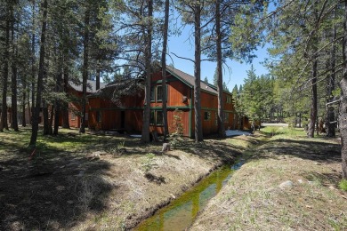 This fully turnkey townhome is the perfect retreat nestled in on Tahoe Donner Golf Course in California - for sale on GolfHomes.com, golf home, golf lot