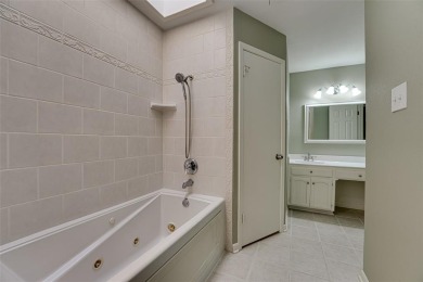 MOTIVATED SELLER!!! 3 BEDROOM, 2 BATH WITH A BEAUTIFUL POOL - on Hillsboro Country Club in Texas - for sale on GolfHomes.com, golf home, golf lot