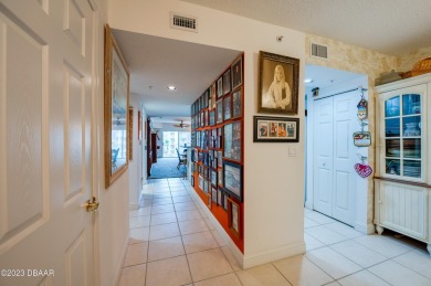 Spacious 2-bedroom 2 bath condo with open floor plan is perfect on Harbour Village Golf and Yacht Club in Florida - for sale on GolfHomes.com, golf home, golf lot