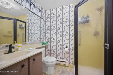 Nicely updated 2 bed 2 bath Villa 600 model w/bonus garage in on Shadow Lake Village in New Jersey - for sale on GolfHomes.com, golf home, golf lot