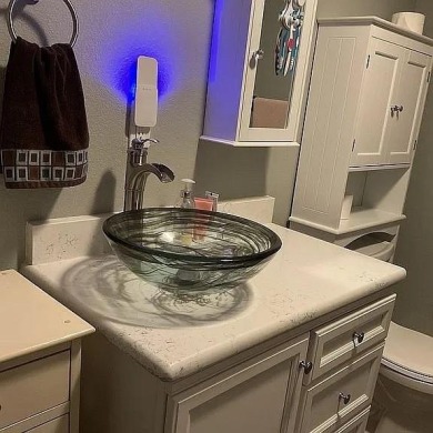 This adorable barndominium is roomy and spacious and located in on Lake Whitney Country Club in Texas - for sale on GolfHomes.com, golf home, golf lot