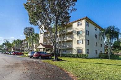 Charming Fully Remodeled 2 bedroom/2 bath Condo in Century on Flamingo Lakes Country Club in Florida - for sale on GolfHomes.com, golf home, golf lot