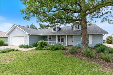 This immaculate 3 bed, 2 bath, 1,570 sq ft ranch-style home sits on Holiday Island Golf Course in Arkansas - for sale on GolfHomes.com, golf home, golf lot