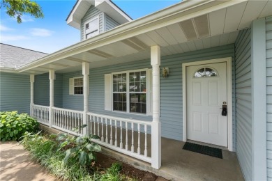 This immaculate 3 bed, 2 bath, 1,570 sq ft ranch-style home sits on Holiday Island Golf Course in Arkansas - for sale on GolfHomes.com, golf home, golf lot