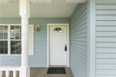 This immaculate 3 bed, 2 bath, 1,570 sq ft ranch-style home sits on Holiday Island Golf Course in Arkansas - for sale on GolfHomes.com, golf home, golf lot
