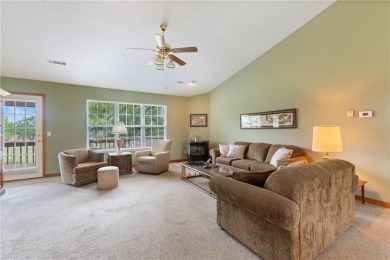 This immaculate 3 bed, 2 bath, 1,570 sq ft ranch-style home sits on Holiday Island Golf Course in Arkansas - for sale on GolfHomes.com, golf home, golf lot