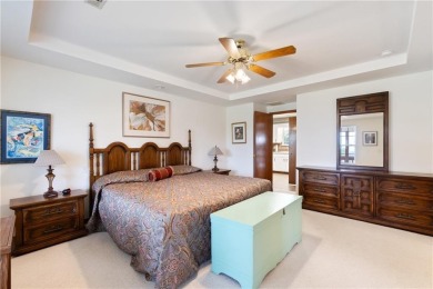 This immaculate 3 bed, 2 bath, 1,570 sq ft ranch-style home sits on Holiday Island Golf Course in Arkansas - for sale on GolfHomes.com, golf home, golf lot