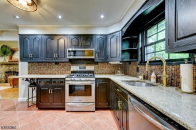 Charming 3BR/2BA Home in Packanack Lake on a gorgeous, large on Packanack Golf Club in New Jersey - for sale on GolfHomes.com, golf home, golf lot