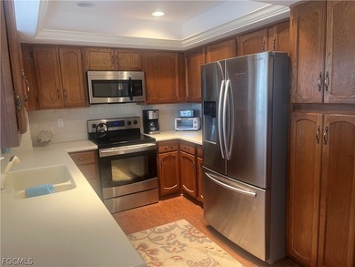 WELCOME TO PARADISE IN THIS CONDO WITH OVER 1600 SQ FT OF LIVING on Seven Lakes Golf and Tennis Community in Florida - for sale on GolfHomes.com, golf home, golf lot