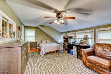 Charming 3BR/2BA Home in Packanack Lake on a gorgeous, large on Packanack Golf Club in New Jersey - for sale on GolfHomes.com, golf home, golf lot