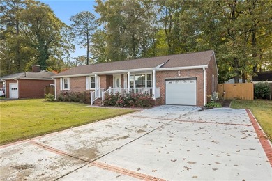 All-brick ranch on a picturesque Mayflower Park street, just two on Elizabeth Manor Golf and Country Club in Virginia - for sale on GolfHomes.com, golf home, golf lot
