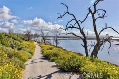 Huge Price Improvement! Now is your chance to own in Huntington on Meadowlark Golf Club in California - for sale on GolfHomes.com, golf home, golf lot