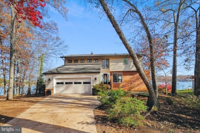 Happy Holidays! You're going to want to see this one!!   152' of on Lake Of The Woods Golf Course in Virginia - for sale on GolfHomes.com, golf home, golf lot