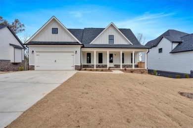 $10,000 IN CLOSING COSTS - MOVE-IN READY NEW CONSTRUCTION IN on The Plantation Golf Club in Georgia - for sale on GolfHomes.com, golf home, golf lot