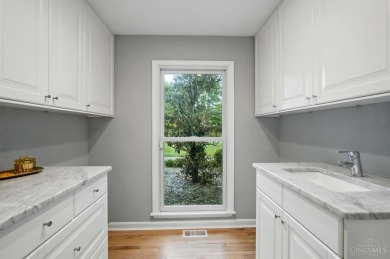 Elegant Living, move-in ready and updated home, with open floor on Blue Ash Golf Course in Ohio - for sale on GolfHomes.com, golf home, golf lot