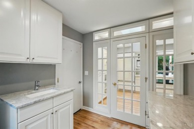 Elegant Living, move-in ready and updated home, with open floor on Blue Ash Golf Course in Ohio - for sale on GolfHomes.com, golf home, golf lot