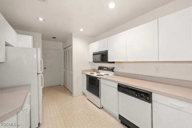 Welcome to this 2-bedroom, 2-bathroom condo with a 1-car garage on Gateway Golf and Country Club in Florida - for sale on GolfHomes.com, golf home, golf lot