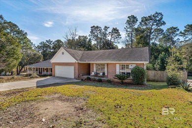 This wonderful traditional home is located in the Lake Forest on Lake Forest Yacht and Country Club in Alabama - for sale on GolfHomes.com, golf home, golf lot