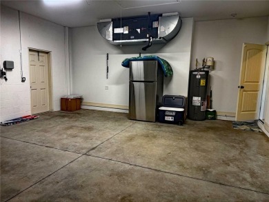 This turnkey 3 bedroom 2 bath heated pool home is located in the on Rotonda Golf and Country Club - Long Marsh  in Florida - for sale on GolfHomes.com, golf home, golf lot