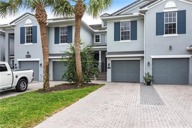 This beautiful, well-maintained, top floor, end unit condo in on River Hall Country Club in Florida - for sale on GolfHomes.com, golf home, golf lot