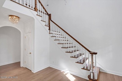 Custom estate home in Pinewild Country Club, perfectly situated on Pinewild Country Club of Pinehurst in North Carolina - for sale on GolfHomes.com, golf home, golf lot