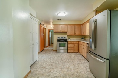 Ideal ranch home in East Madison's Linda Vista neighborhood on Monona Golf Course in Wisconsin - for sale on GolfHomes.com, golf home, golf lot