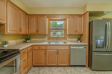 Ideal ranch home in East Madison's Linda Vista neighborhood on Monona Golf Course in Wisconsin - for sale on GolfHomes.com, golf home, golf lot