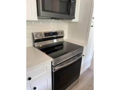 Beautifully renovated villa in the heart of Jupiter!  One level on The Golf Club of Jupiter in Florida - for sale on GolfHomes.com, golf home, golf lot