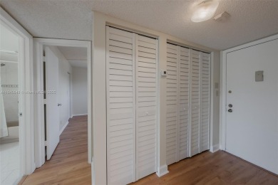 Welcome to tranquil 55+ living in Inverrary! This charming on Inverrary Country Club in Florida - for sale on GolfHomes.com, golf home, golf lot