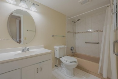 Welcome to tranquil 55+ living in Inverrary! This charming on Inverrary Country Club in Florida - for sale on GolfHomes.com, golf home, golf lot