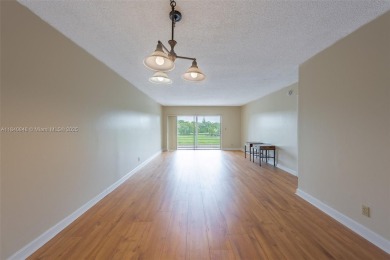 Welcome to tranquil 55+ living in Inverrary! This charming on Inverrary Country Club in Florida - for sale on GolfHomes.com, golf home, golf lot